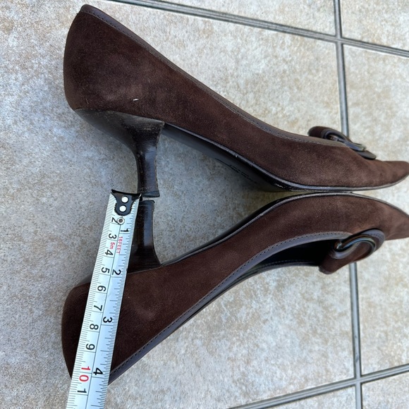 Salvatore Ferragamo Rasia Brown Suede 2" Kitten Heels - Picture 14 of 15